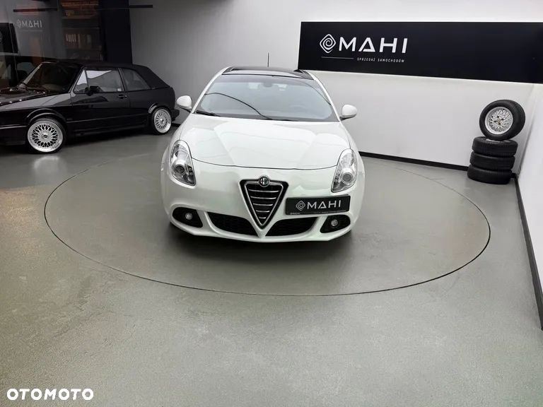 Alfa Romeo Giulietta 2.0 JTDM 20V TCT Speciale - 4