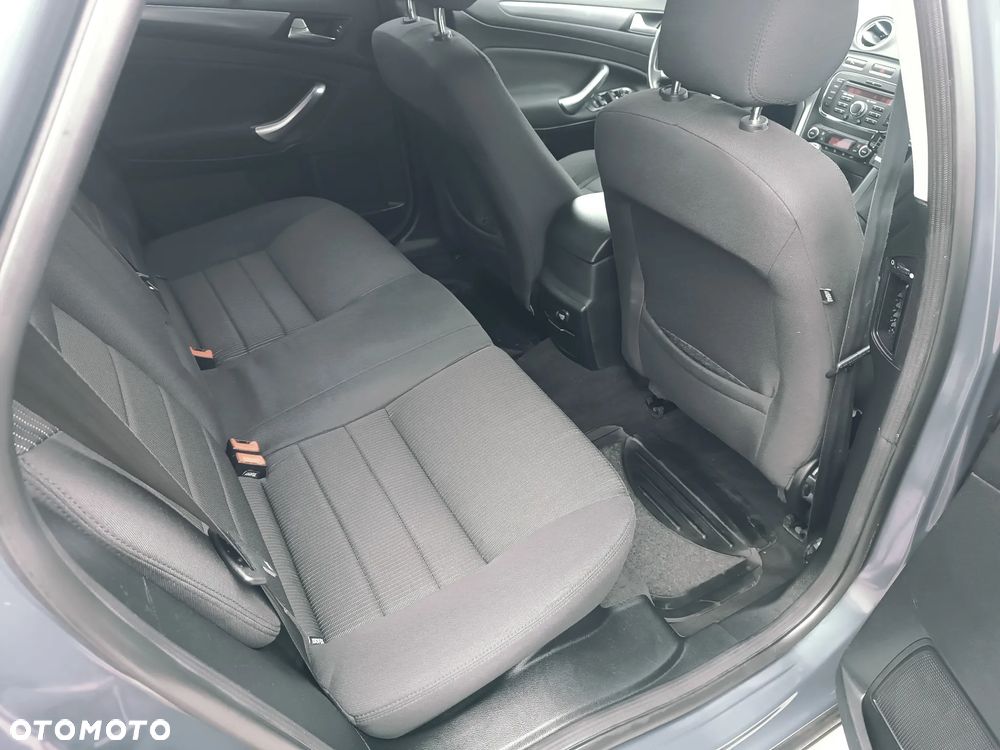 Ford Mondeo 2.0 EcoBoost Titanium - 17