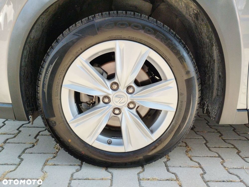 Lexus UX - 24