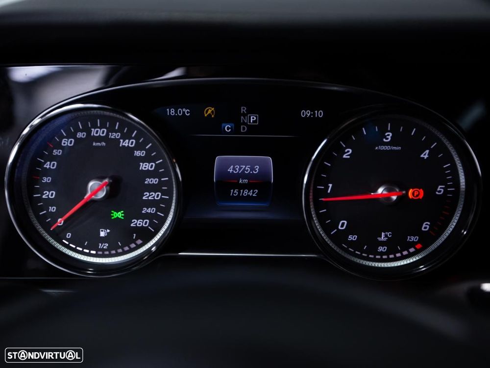 Mercedes-Benz E 220 - 24