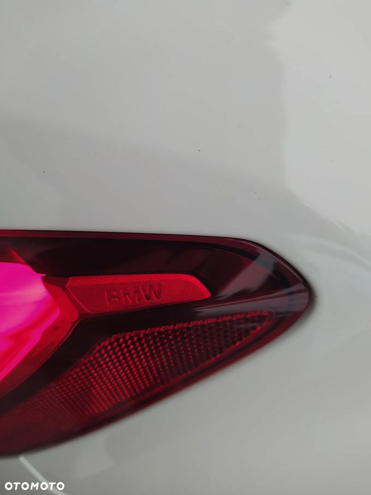 BMW Seria 3 330i Sport Line - 13