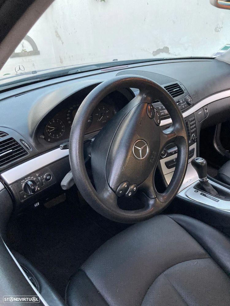 Mercedes-Benz E 220 CDi Executive II Aut. - 4