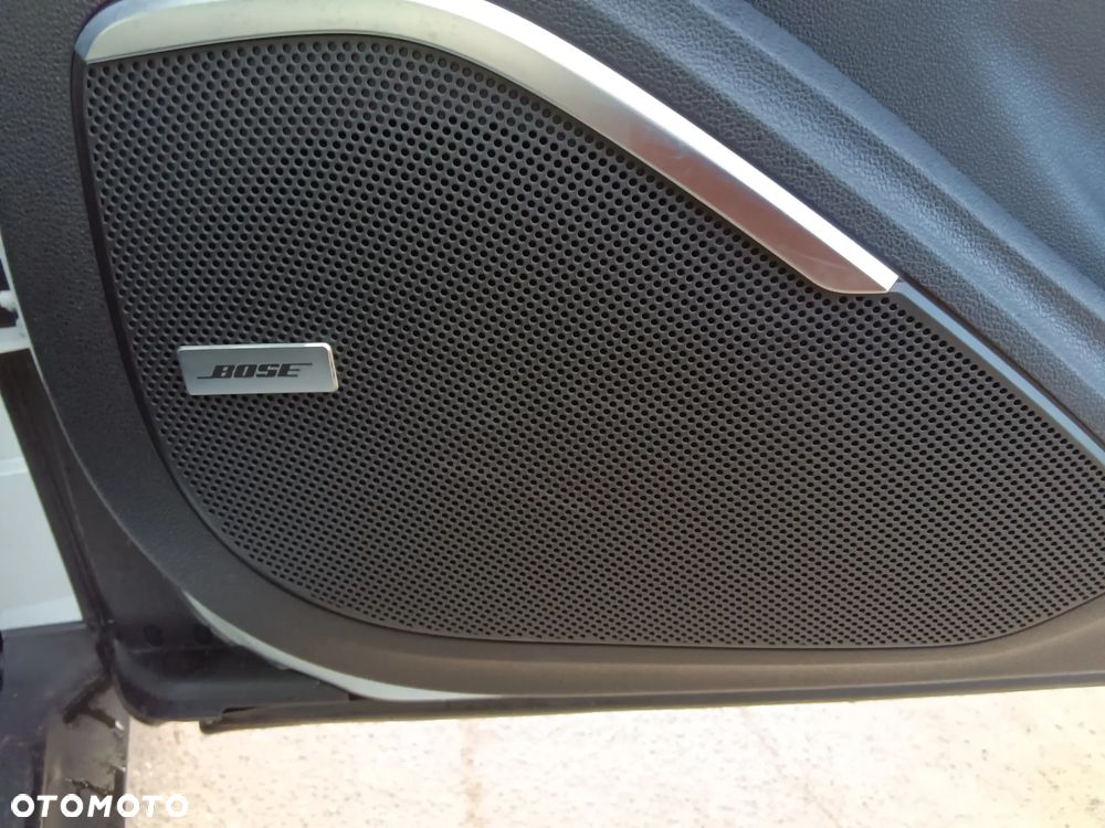 Renault Scenic Energy TCe 130 S&S Bose Edition - 16