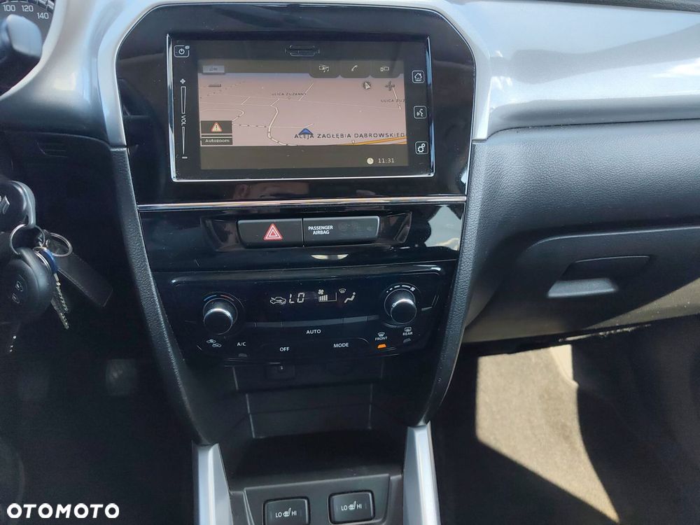 Suzuki Vitara 1.6 Premium 2WD - 23