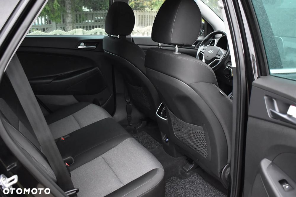 Hyundai Tucson 1.6 CRDi 48V-Hybrid 2WD DCT Trend - 29