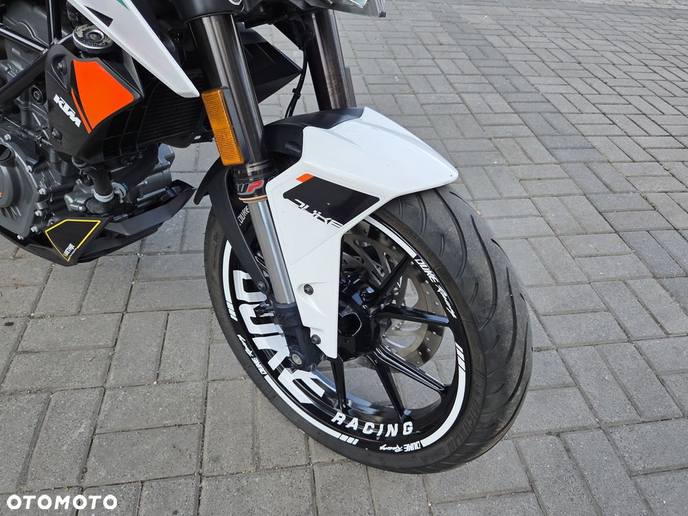 KTM Duke 125 - 8
