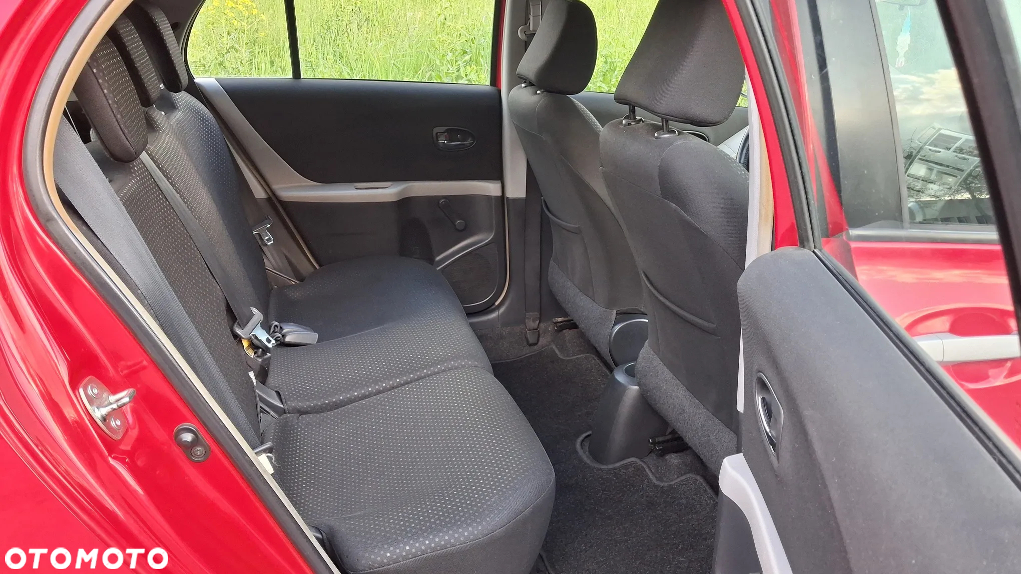 Toyota Yaris - 8