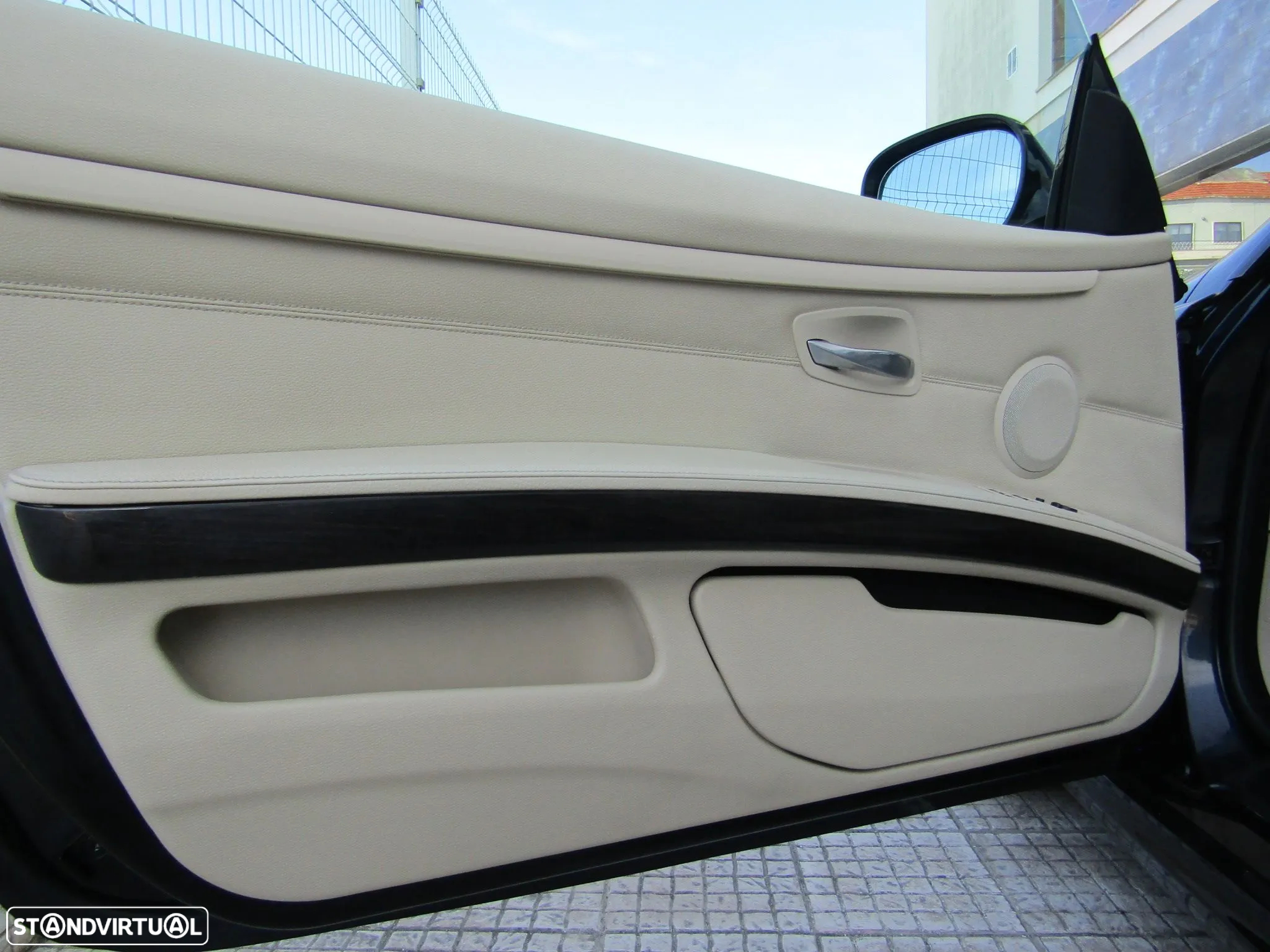 BMW 335 i Cabrio Aut. M Sport Edition - 11