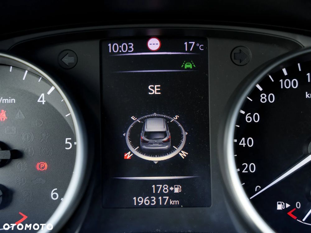 Nissan Qashqai 1.5 dCi N-Connecta - 26