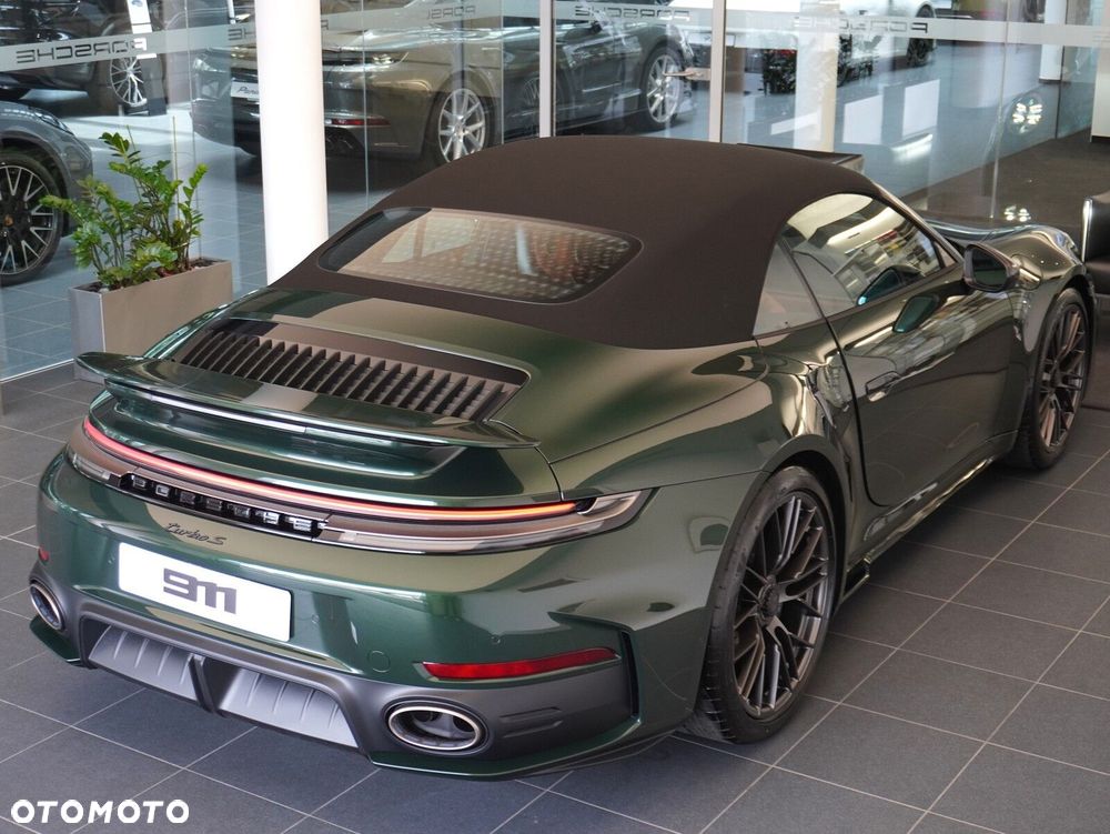 Porsche 911 Turbo S - 16