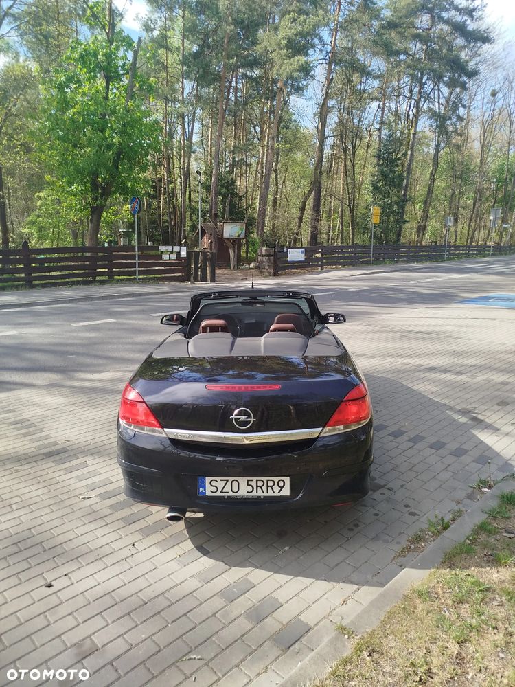 Opel Astra 1.8 Cosmo - 26