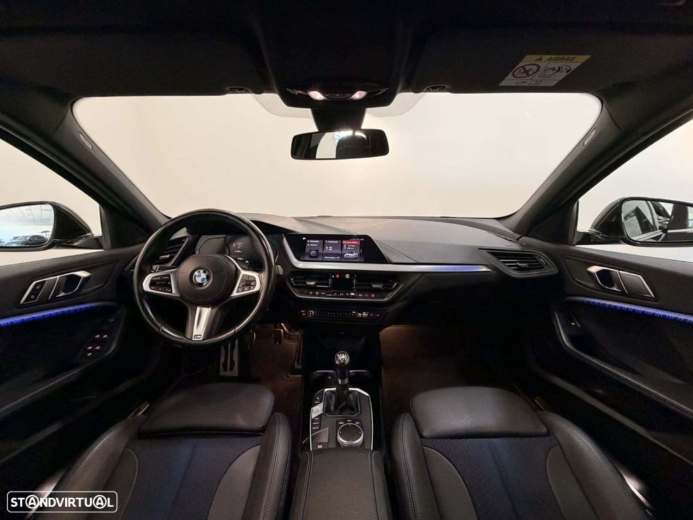 BMW 116 d Pack Desportivo M - 9