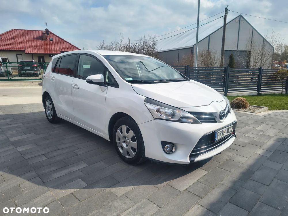 Toyota Verso 2.0 D-4D Active - 1