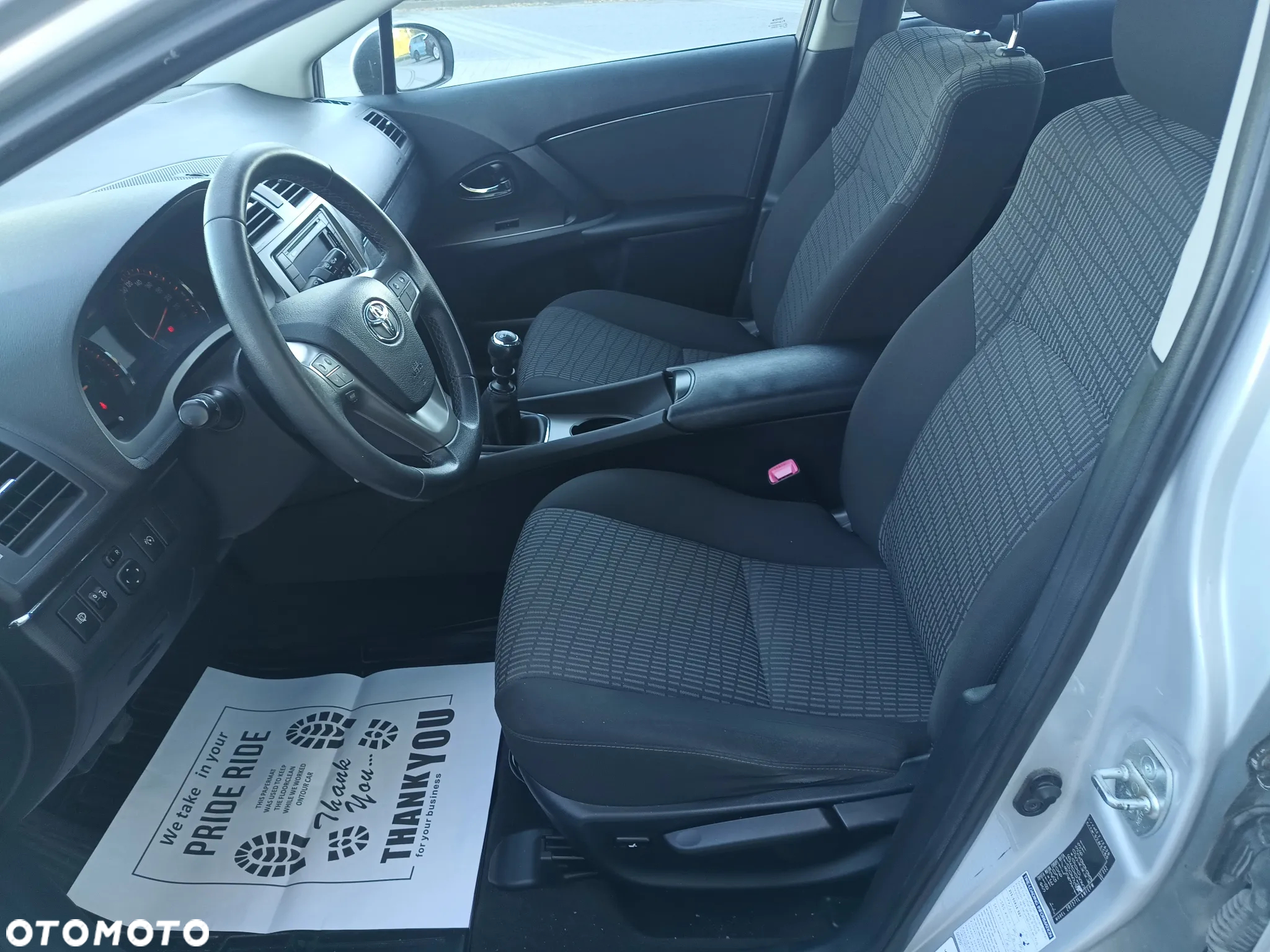 Toyota Avensis 1.8 Luna - 19