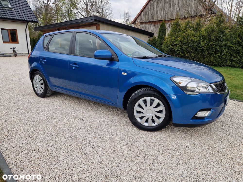 Kia Ceed 1.4 CVVT Dream-Team Edition - 20