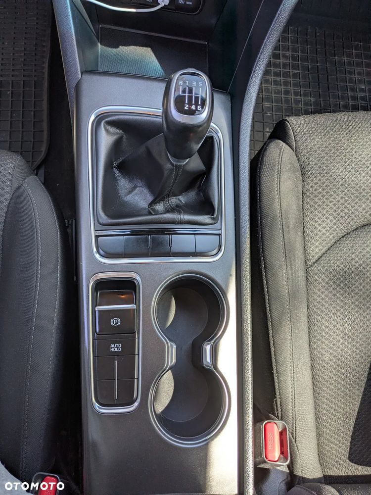 Kia Optima 1.7 CRDI M - 16