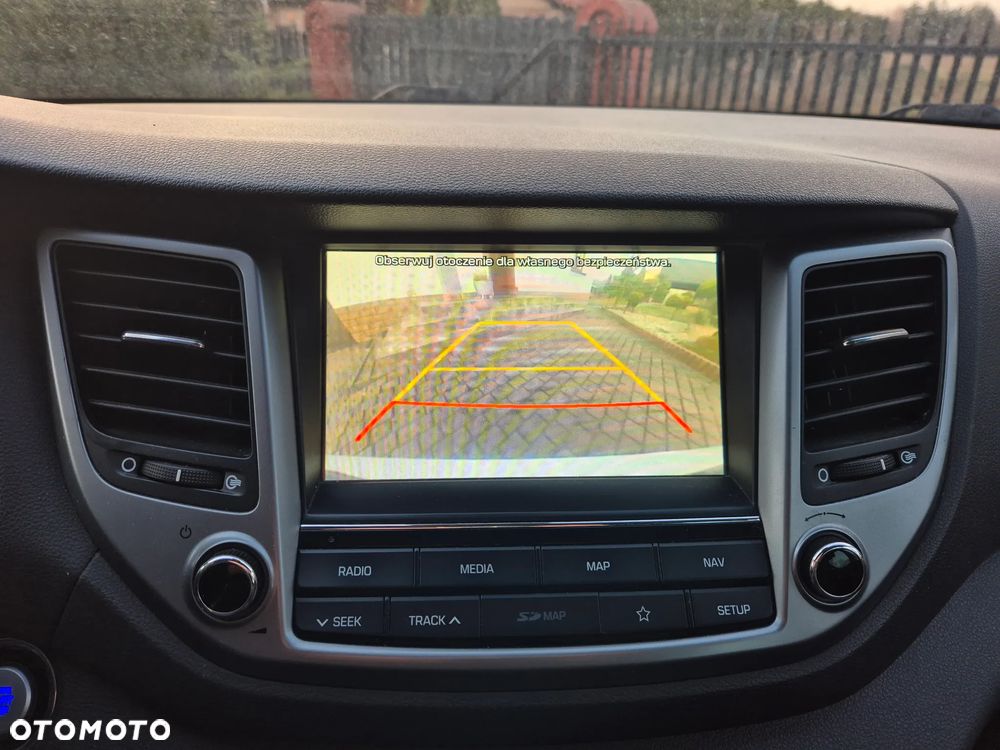 Hyundai Tucson 2.0 CRDI BlueDrive Style 2WD - 23