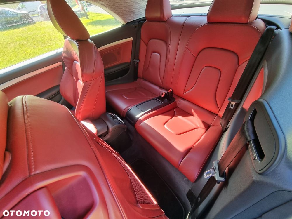 Audi A5 Cabrio - 12