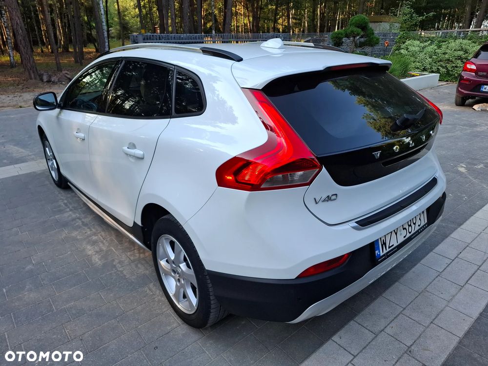 Volvo V40 Cross Country D3 Drive-E Dynamic Edition - 25