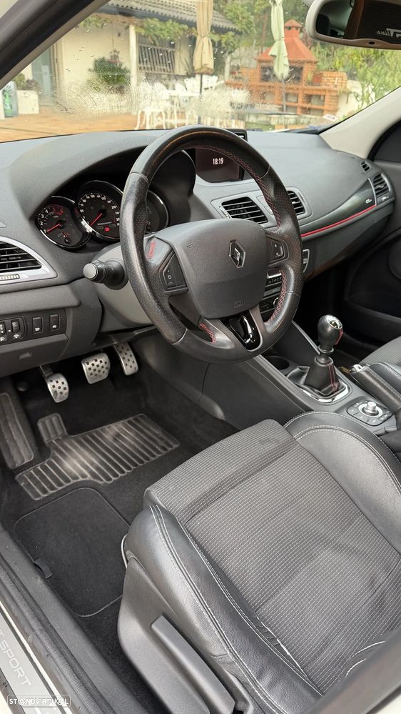Renault Mégane Sport Tourer 1.5 dCi GT Line SS - 18