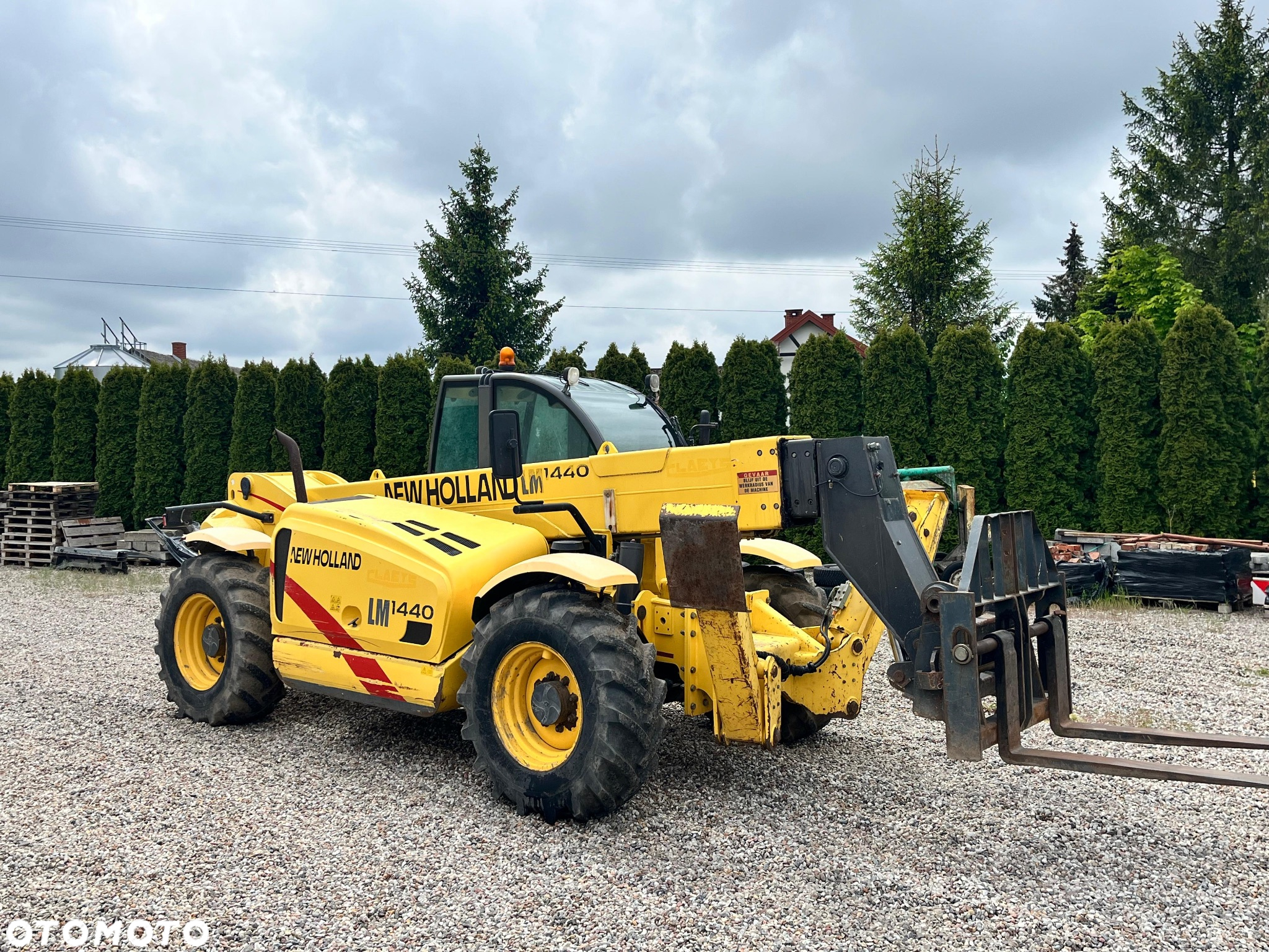 New Holland LM 1440 - 16