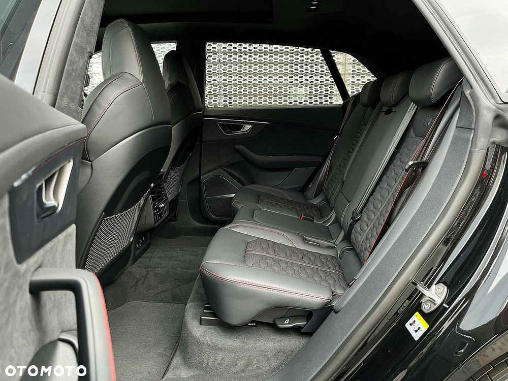 Audi RS Q8 - 33