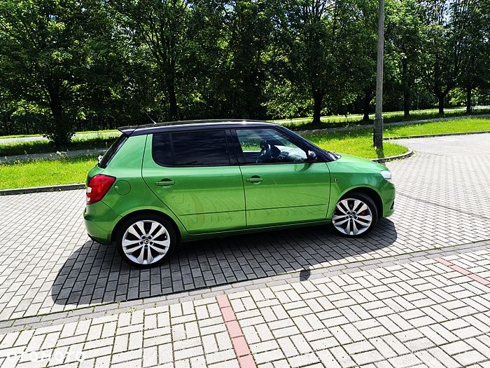 Skoda Fabia 1.4 TSI DSG RS - 14
