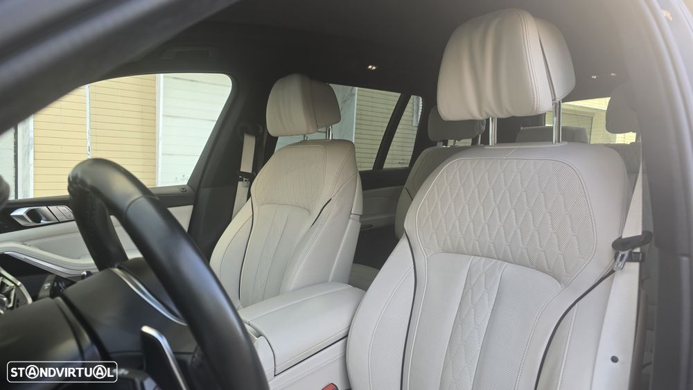 BMW X7 40 i xDrive Pack M - 17