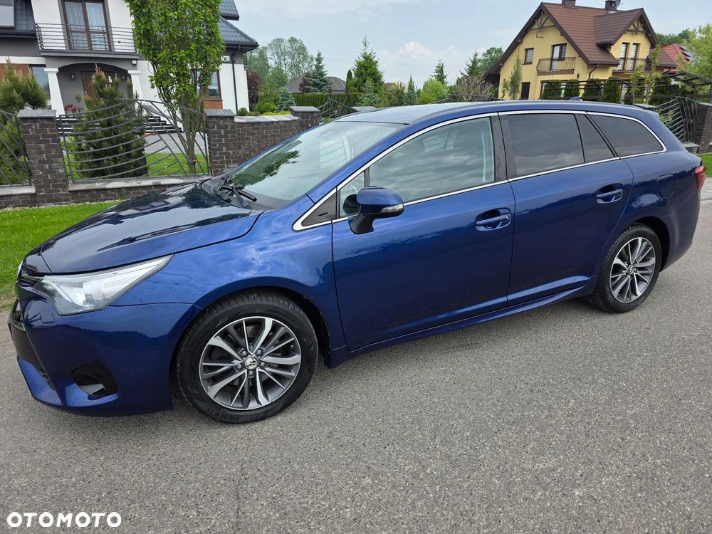 Toyota Avensis 2.0 D-4D PowerBoost Premium - 10