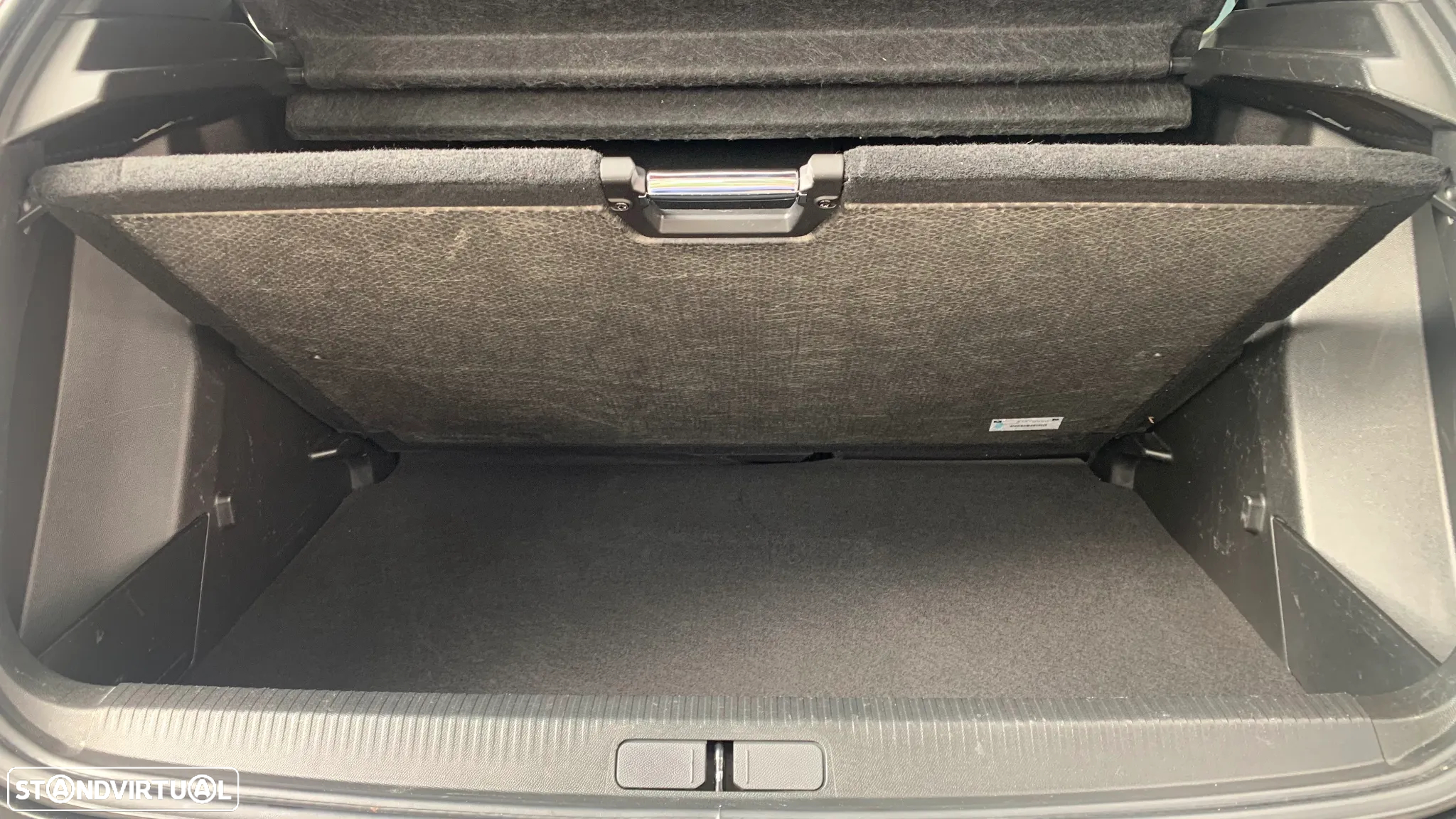 Peugeot 2008 1.5 BlueHDi GT - 13