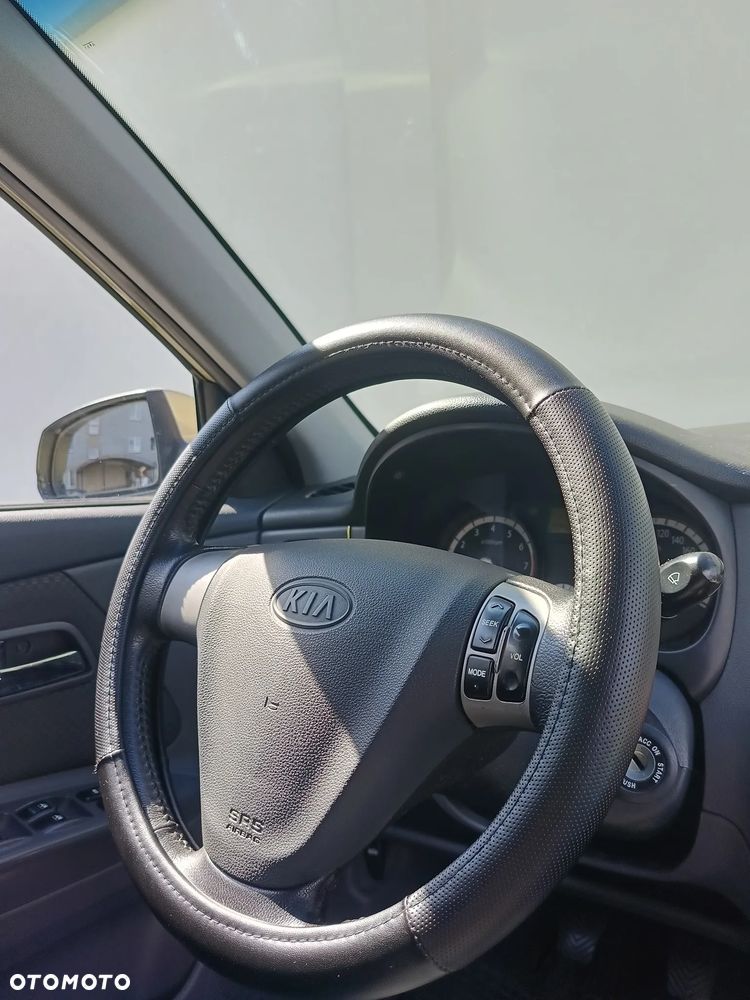 Kia Rio 1.4 Comfort - 10