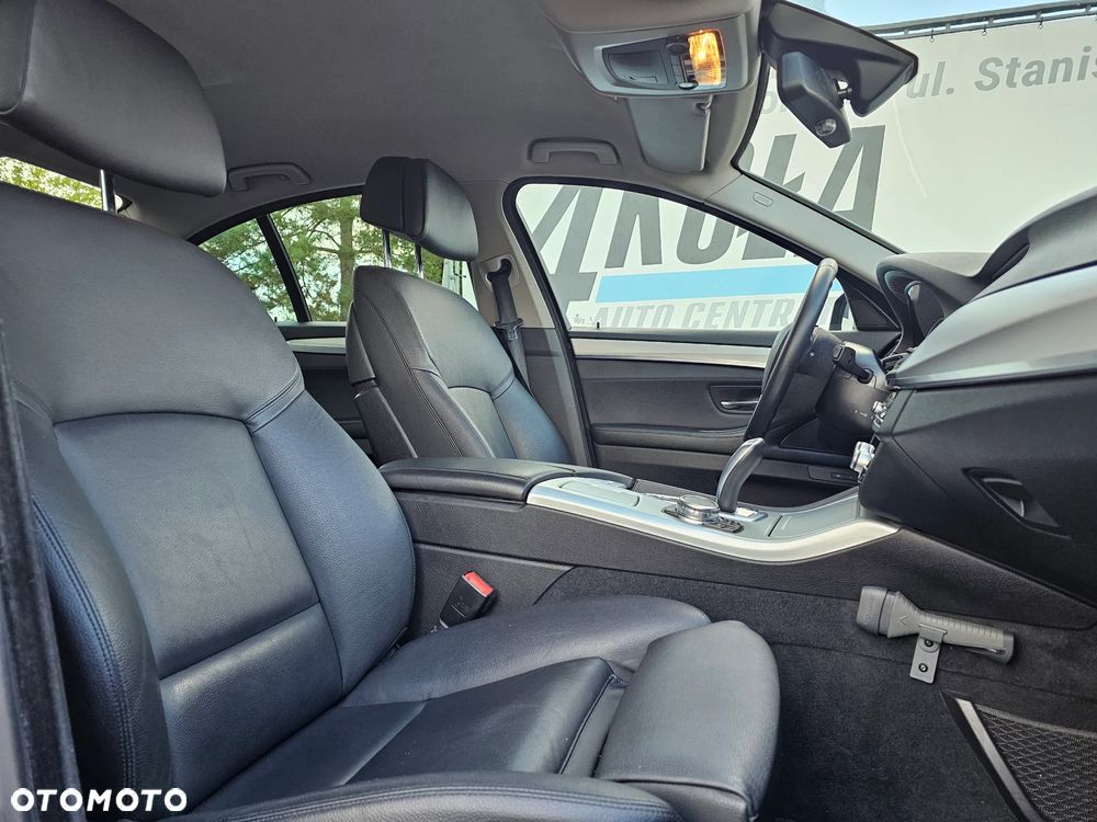 BMW Seria 5 520d - 13