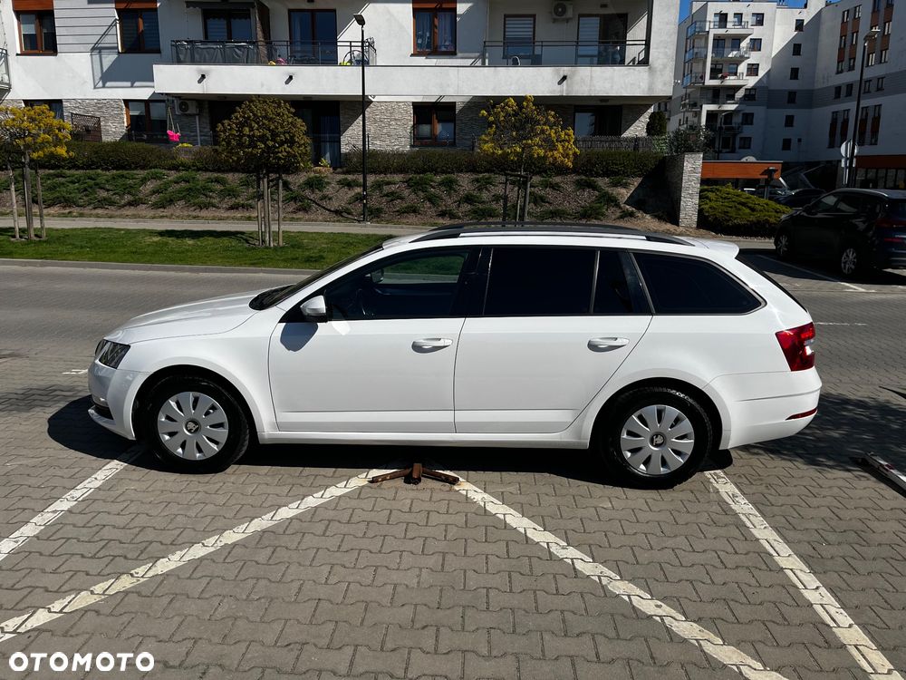 Skoda Octavia - 2