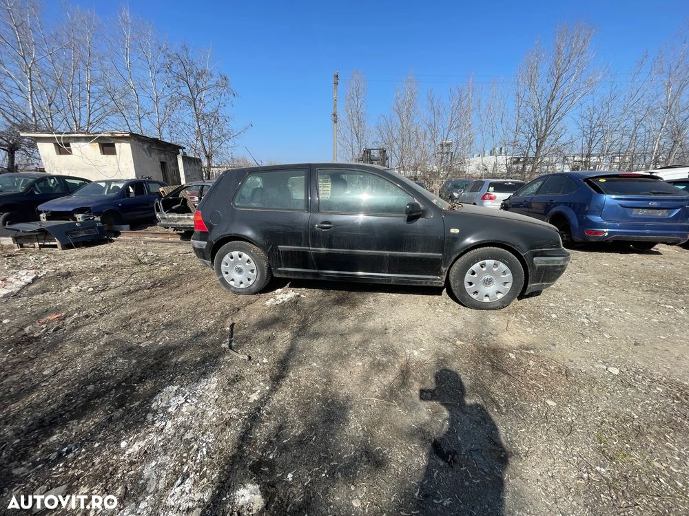 Dezmembrez Volkswagen Golf 4 Coupe AKL 1.6 8V 101CP - 3