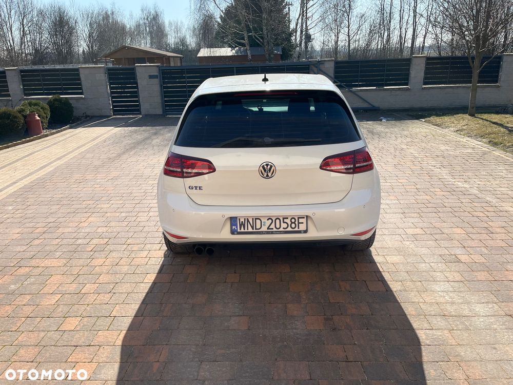 Volkswagen Golf - 4
