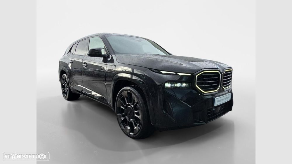 BMW XM - 7