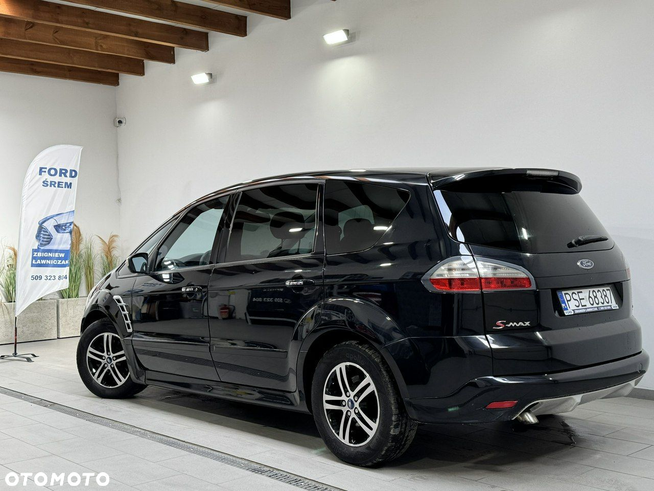 Ford S-Max - 16