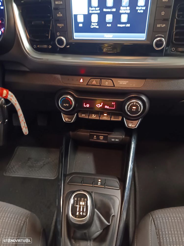 Kia Stonic 1.6 CRDi TX - 14
