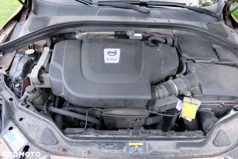 Volvo XC 60 2.4D DRIVe Momentum - 10