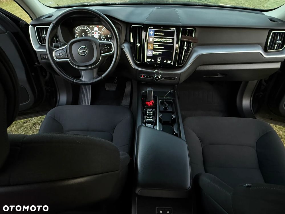 Volvo XC 60 B5 D AWD Momentum Pro - 6