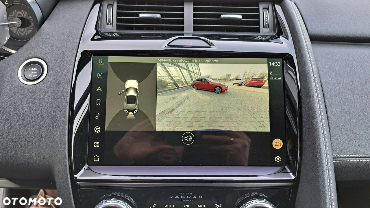 Jaguar E-Pace - 31