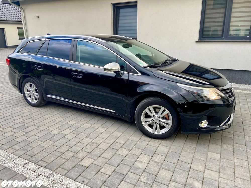 Toyota Avensis 1.8 Multidrive S Sol - 9
