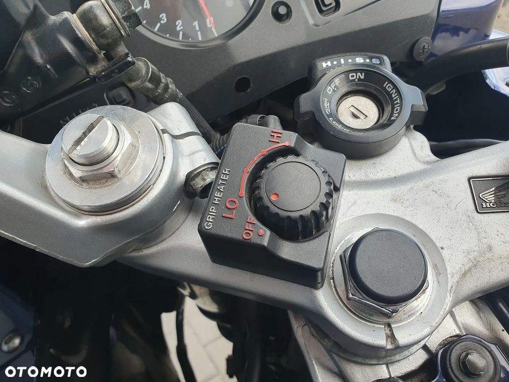 Honda VFR - 4