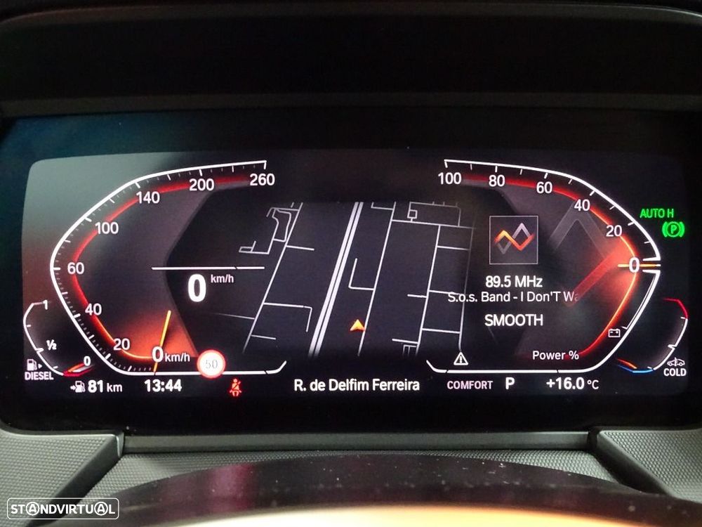 BMW 116 d Pack Desportivo M Auto - 17