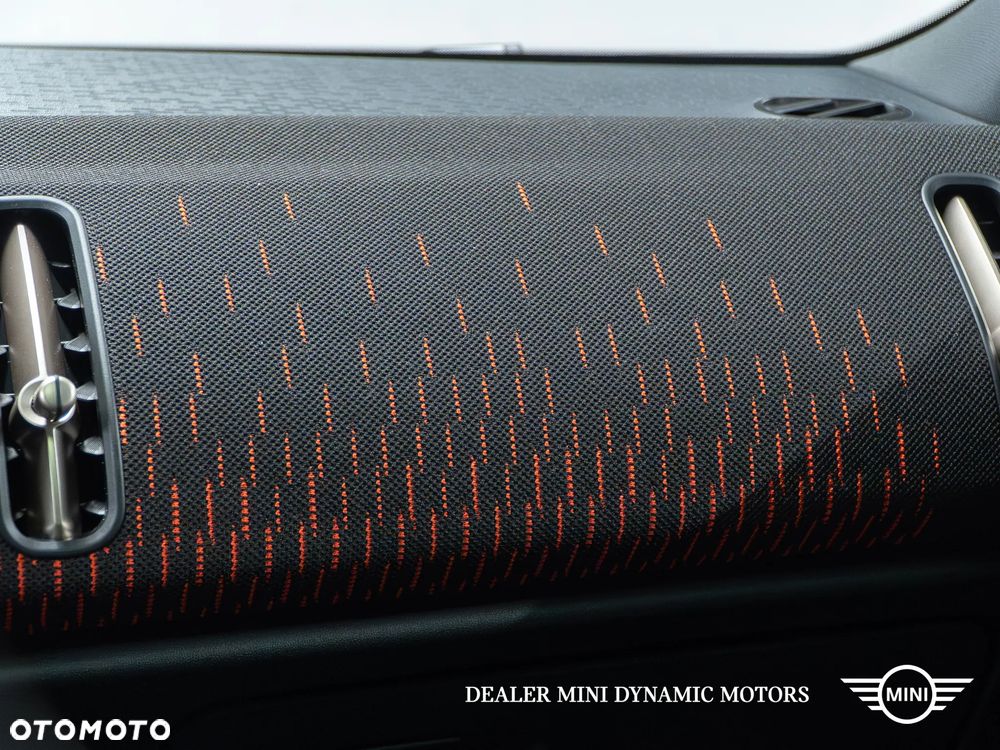 MINI Countryman S ALL4 John Cooper Works Trim - 32