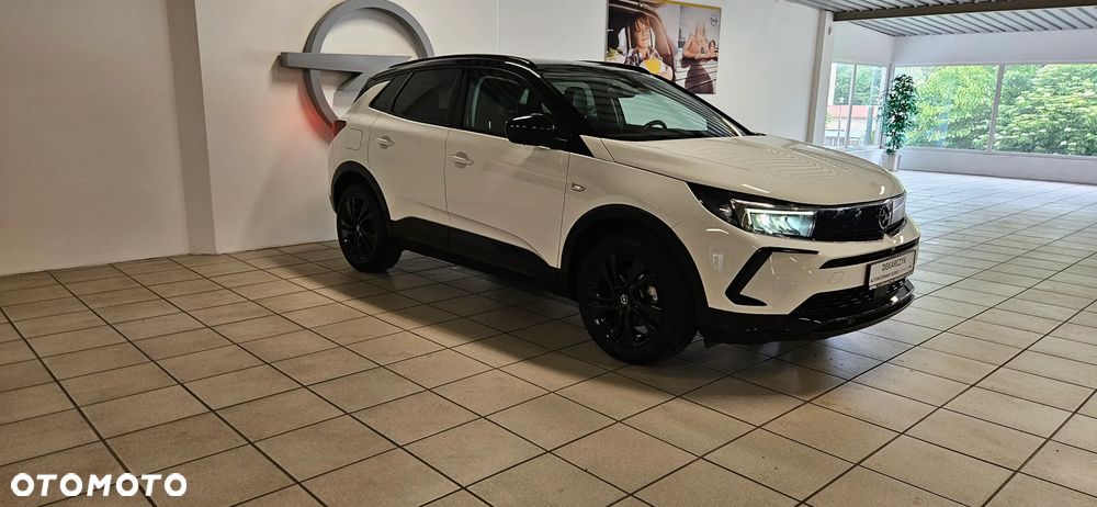 Opel Grandland 1.2 T GS S&S - 3
