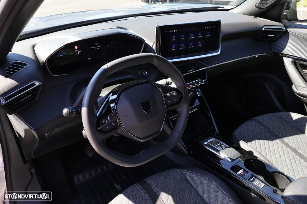 Peugeot e-2008 54 kWh Allure - 14
