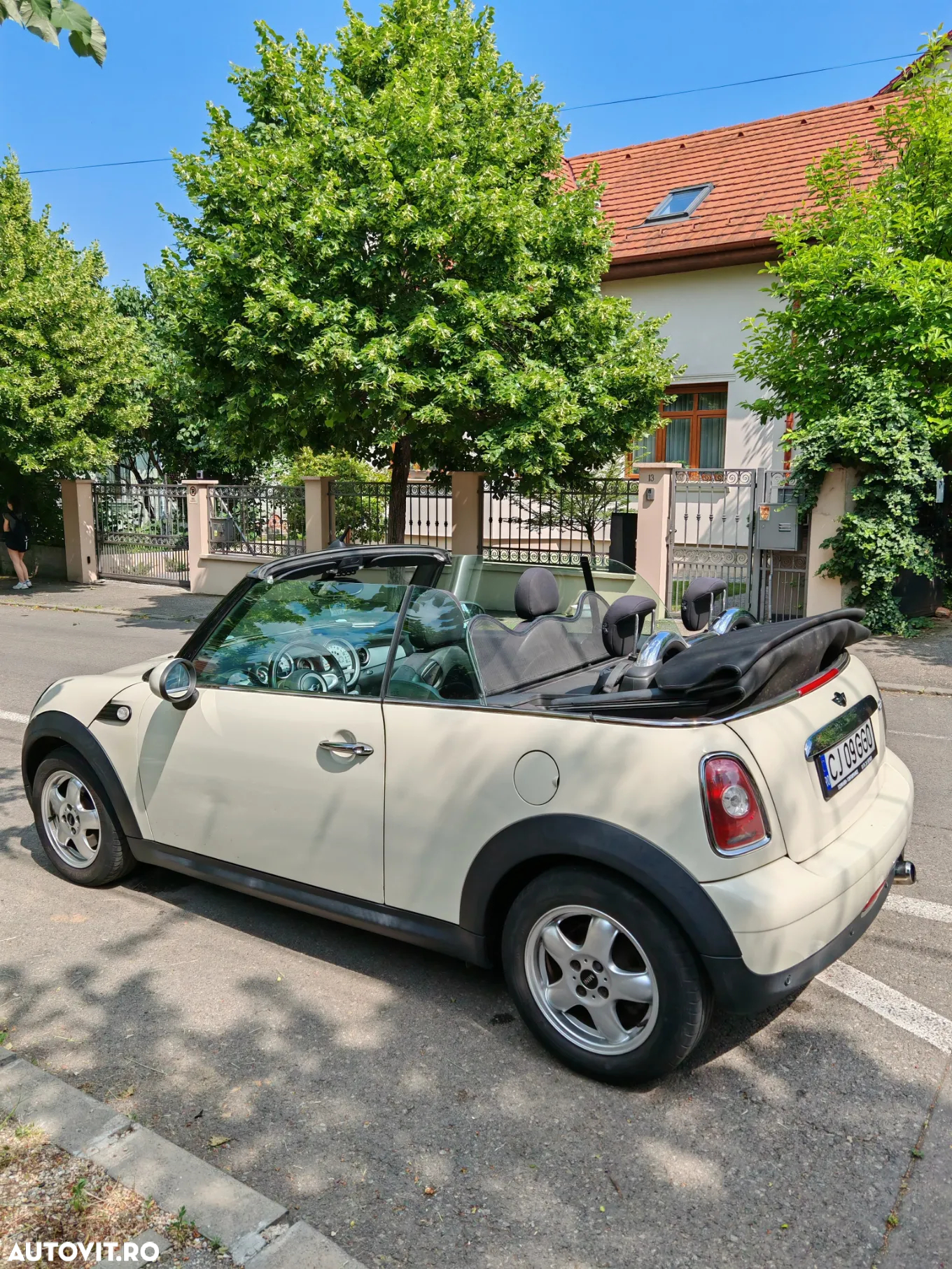 Mini Cooper Cabrio - 3