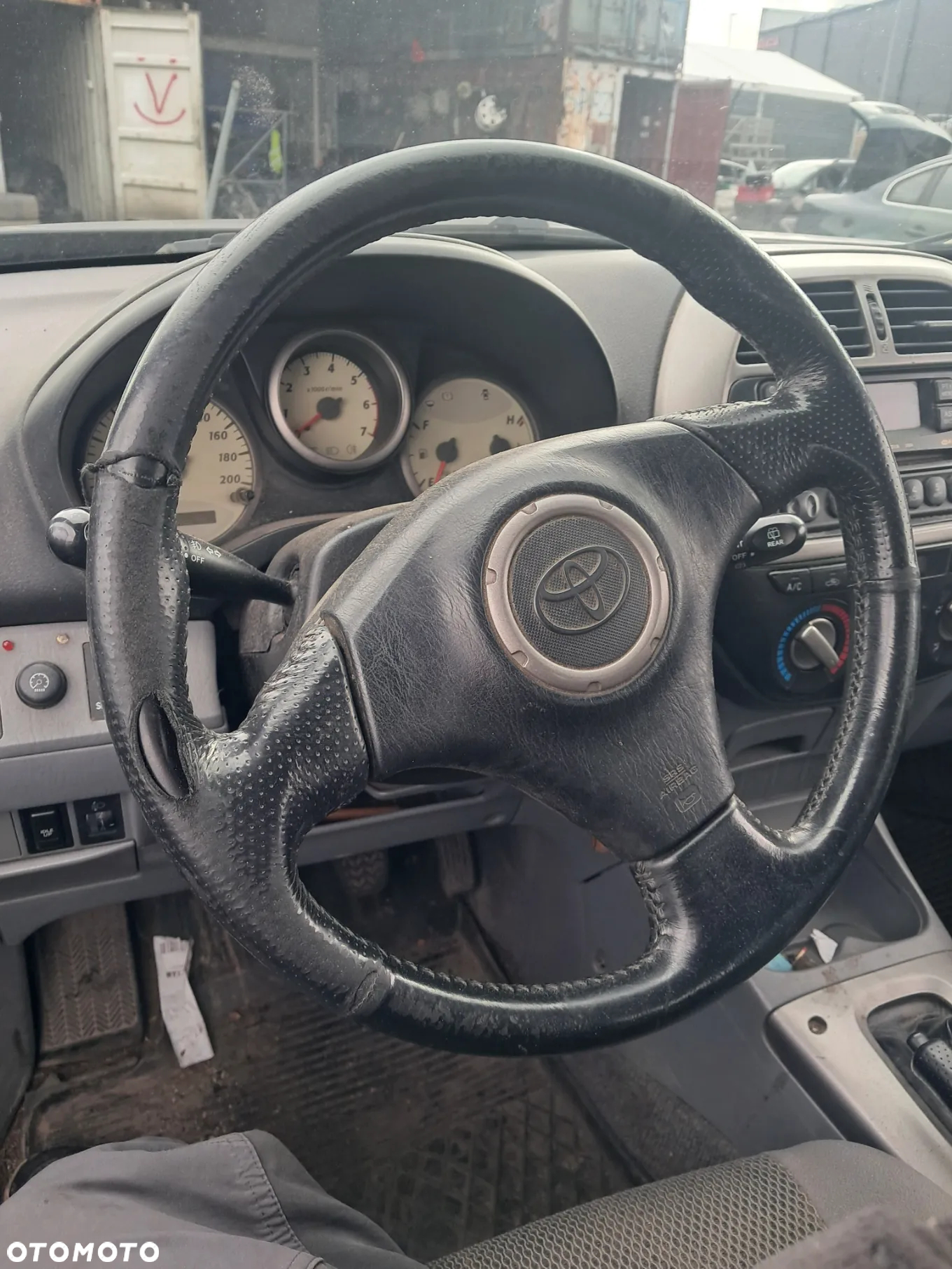 TOYOTA RAV 4 II 2002 2.0 D4D : ICD-FTV KL 202 - 8