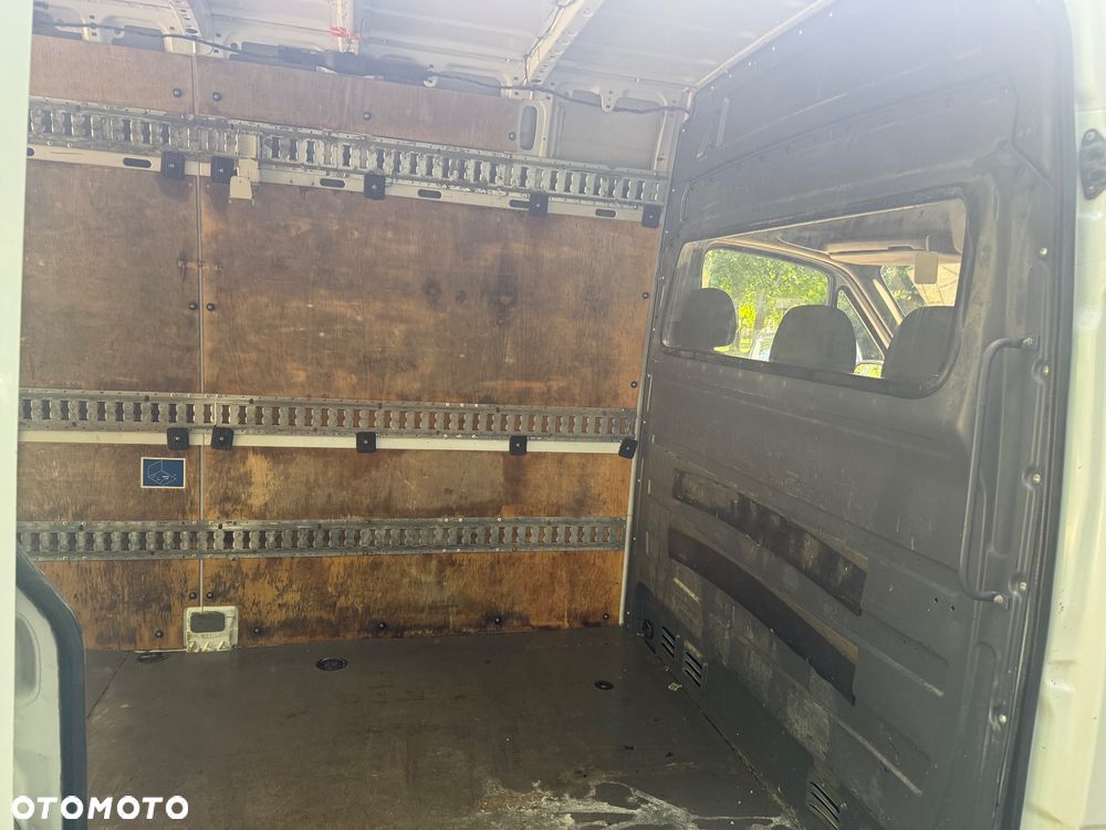 Mercedes-Benz Sprinter - 8